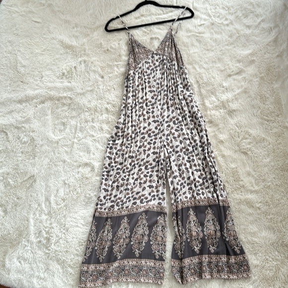 Spell and The Gypsy One Piece Small - Picture 2 of 7